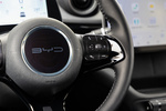 BYD Dolphin Gama Dolphin Design con interior Black + Grey Turismo Interior Volante 5 puertas