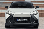 Toyota C-HR 200H AWD-i GR Sport Premiere Edition Todo terreno Bi-tono plateado Precious y techo negro Exterior Frontal 5 puertas