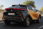 Toyota C-HR 200H Premiere Edition Todo terreno Bitono Sulfur Exterior Posterior-Lateral 5 puertas
