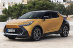 Toyota C-HR 200H Premiere Edition Todo terreno Bitono Sulfur Exterior Frontal-Lateral 5 puertas