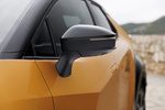 Toyota C-HR 200H Premiere Edition Todo terreno Bitono Sulfur Exterior Retrovisor 5 puertas