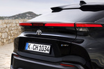 Toyota C-HR 200H Premiere Edition Todo terreno Bitono Sulfur Exterior Pilotos 5 puertas