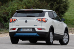 SsangYong Korando e-Motion e-Motion Urban Todo terreno Grand White Exterior Posterior-Lateral 5 puertas