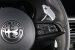 Alfa Romeo Stelvio 2.0 Turbo 206 kW (280 CV) Q4 Veloce Todo terreno Interior Levas 5 puertas