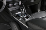 Alfa Romeo Stelvio 2.0 Turbo 206 kW (280 CV) Q4 Veloce Todo terreno Interior Consola Central 5 puertas