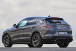 Alfa Romeo Stelvio 2.0 Turbo 206 kW (280 CV) Q4 Veloce Todo terreno Gris Vesuvio Exterior Lateral-Posterior 5 puertas