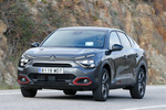 Citroën C4 X BlueHDi 130 EAT8 Max Turismo Gris Platino Exterior Frontal-Lateral 4 puertas