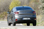 Citroën C4 X BlueHDi 130 EAT8 Max Turismo Gris Platino Exterior Lateral-Posterior 4 puertas
