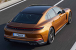 Porsche Panamera Turbo E-Hybrid Turbo E-Hybrid Turismo Madeira Gold Metallic Exterior Cenital-Lateral-Posterior 5 puertas