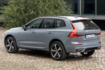 Volvo XC60 Recharge PHEV T8 eAWD PHEV Polestar Engineered Todo terreno Gris Trueno Exterior Lateral-Posterior 5 puertas