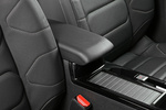 Citro&euml;n C4 X BlueHDi 130 EAT8 Max Turismo Interior Consola Central 4 puertas
