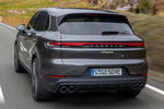 Porsche Cayenne Gama E-Hybrid Gama Cayenne E-Hybrid Todo terreno Gris Cuarcita Metalizado Exterior Lateral-Posterior 5 puertas