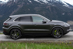 Porsche Cayenne Gama E-Hybrid Gama Cayenne E-Hybrid Todo terreno Gris Cuarcita Metalizado Exterior Lateral 5 puertas