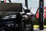 Porsche Macan Camuflado Camuflado Todo terreno Exterior Toma de recarga 5 puertas
