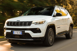Jeep Compass Gama e-Hybrid 2024 Gama e-Hybrid 2024 Todo terreno Blanco Alpine Exterior Frontal-Lateral 5 puertas