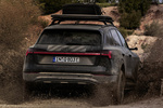 Audi Q8 55 e-tron quattro edition Dakar e-tron edition Dakar Todo terreno Negro Mitos Metalizado Exterior Posterior-Lateral 5 puertas
