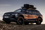 Audi Q8 55 e-tron quattro edition Dakar e-tron edition Dakar Todo terreno Negro Mitos Metalizado Exterior Frontal-Lateral 5 puertas
