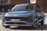 Hyundai Bayon Gama Bayon Tecno Todo terreno Vibrant Blue / Phantom Black Exterior Frontal-Lateral 5 puertas