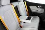 Polestar 2 Long range Dual motor Performance Pack Turismo Interior Reposabrazos 5 puertas