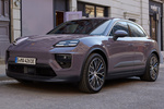 Porsche Macan 4 4 Todo terreno Cooper Ruby Metalizado Exterior Frontal-Lateral 5 puertas