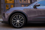 Porsche Macan 4 4 Todo terreno Cooper Ruby Metalizado Exterior Llanta 5 puertas