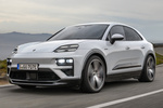 Porsche Macan Turbo Turbo Todo terreno Blanco Exterior Frontal-Lateral 5 puertas