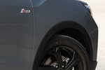 SsangYong Tivoli Gama Tivoli Limited Todo terreno Platinum Gray Bitono Exterior Llanta 5 puertas
