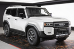 Toyota Land Cruiser 250 2.8D VX 250 VX Todo terreno Blanco Perlado Iceberg Exterior Lateral-Frontal 5 puertas