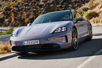 Porsche Taycan 4S Sport Turismo 4S Sport Turismo Turismo familiar Exterior Frontal-Lateral 5 puertas