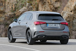 Mercedes-Benz Clase A A 250e AMG Line con Paquete Night 250e Turismo Gris monta&ntilde;a metalizado Exterior Lateral-Posterior 5 puertas