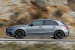Mercedes-Benz Clase A A 250e AMG Line con Paquete Night 250e Turismo Gris monta&ntilde;a metalizado Exterior Lateral 5 puertas