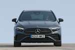 Mercedes-Benz Clase A A 250e AMG Line con Paquete Night 250e Turismo Gris monta&ntilde;a metalizado Exterior Frontal 5 puertas