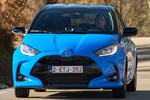 Toyota Yaris Hybrid 130 Premiere Edition Turismo Bi-tono Azul Neptuno Exterior Frontal 5 puertas