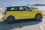 MINI MINI Cooper E Cooper E Turismo Sunny Side Yellow Exterior Posterior-Lateral 3 puertas