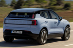 Volvo EX30 Gama EX30 Ultra (llantas 19") Todo terreno Cloud Blue Exterior Posterior-Lateral 5 puertas