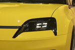 Renault 5 E-Tech 110 kW (150 CV) 52 kWh iconic Cinq Turismo Amarillo Pop! con Techo Negro Exterior Faro 5 puertas