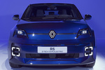 Renault 5 E-Tech 110 kW (150 CV) 52 kWh techno Turismo Azul Noche con Techo Negro Exterior Frontal 5 puertas