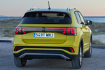 Volkswagen T-Cross Gama T-Cross R-Line Todo terreno Amarillo Chilloo&oacute;n Exterior Posterior-Lateral 5 puertas
