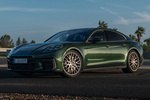 Porsche Panamera Turbo E-Hybrid Turbo E-Hybrid Turismo Verde Oak Neo Metalizado Exterior Frontal-Lateral 5 puertas