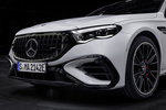 Mercedes-Benz Clase E AMG E 53 HYBRID 4MATIC+ AMG E 53 HYBRID 4MATIC+ Turismo Opalite White Magno Exterior Frontal 4 puertas