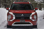 Mitsubishi Outlander PHEV 4WD Kaiteki PHEV Todo terreno Rojo Diamante Exterior Frontal 5 puertas
