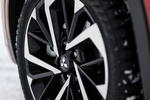 Mitsubishi Outlander PHEV 4WD Kaiteki PHEV Todo terreno Rojo Diamante Exterior Llanta 5 puertas