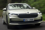 Skoda Superb Gama Superb Combi Selection con Paq. Cromo Combi Turismo familiar Beige Ice Tea Metalizado Exterior Lateral-Frontal 5 puertas