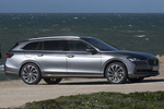 Skoda Superb L&K Combi L&K Combi Turismo familiar Gris grafito metalizado Exterior Lateral-Frontal 5 puertas