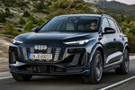 Audi Q6 Q6 e-tron quattro Black line Todo terreno Azul Plasma Exterior Frontal-Lateral 5 puertas