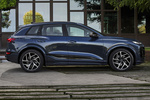 Audi Q6 Q6 e-tron quattro Black line Todo terreno Azul Plasma Exterior Lateral 5 puertas