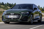 Audi A3 A3 Sportback Black line Sportback Turismo Verde Distrito Metalizado Exterior Frontal-Lateral 5 puertas