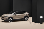 Volvo EX40 Gama EX40 Ultra Todo terreno Sand Dune Exterior Toma de recarga 5 puertas
