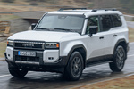 Toyota Land Cruiser 250 2.8D VX 250 VX Todo terreno Blanco Perlado Iceberg Exterior Frontal-Lateral 5 puertas