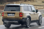 Toyota Land Cruiser 250 First Edition 250 First Edition Todo terreno Amarillo Tottori con Techo Gris Claro Exterior Posterior-Lateral 5 puertas